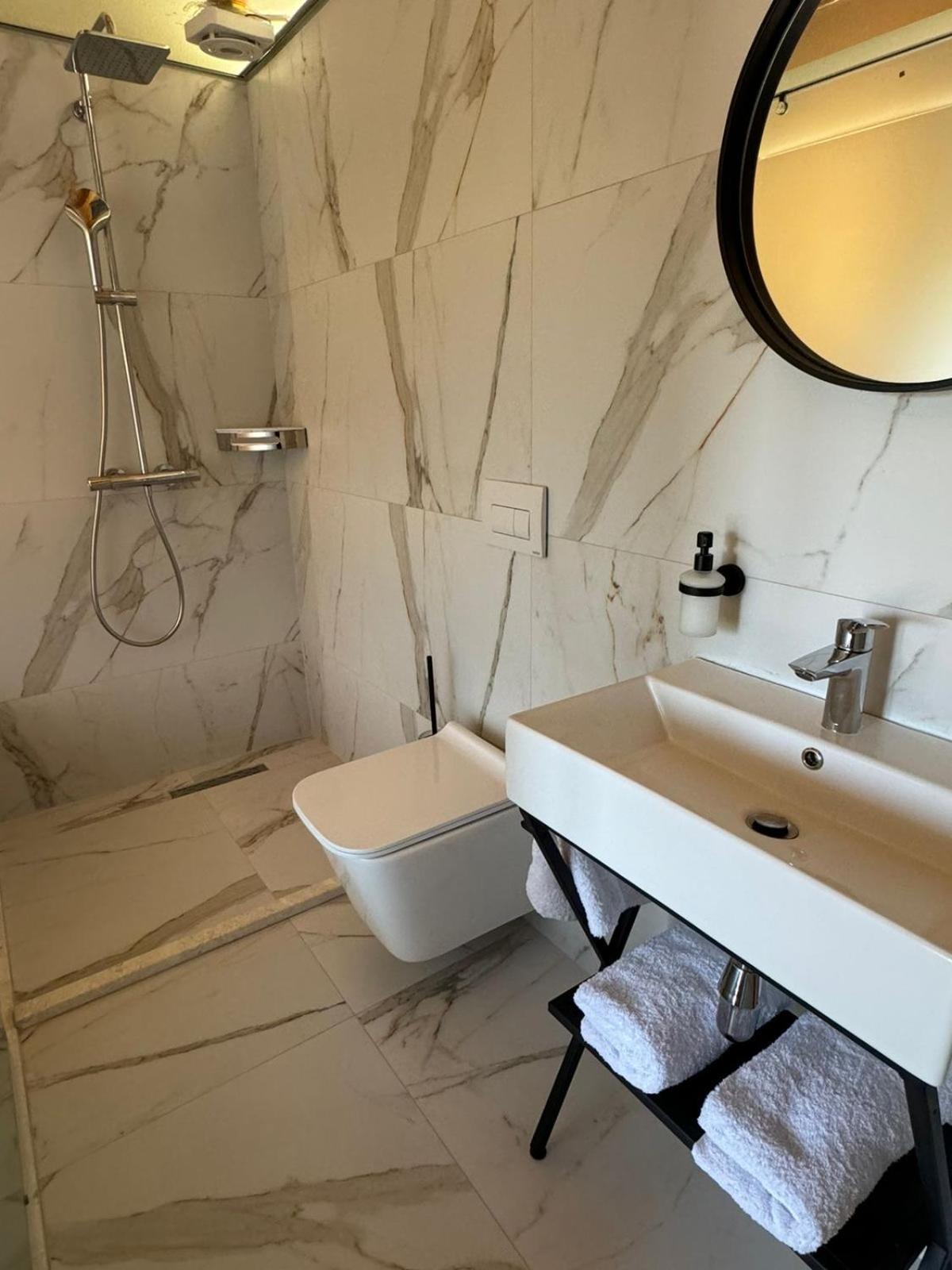 Guesthouse Marku - Mrizi I Zanave Fishte Kültér fotó